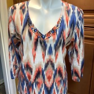 V NECK WITH COLORED STONES TOP